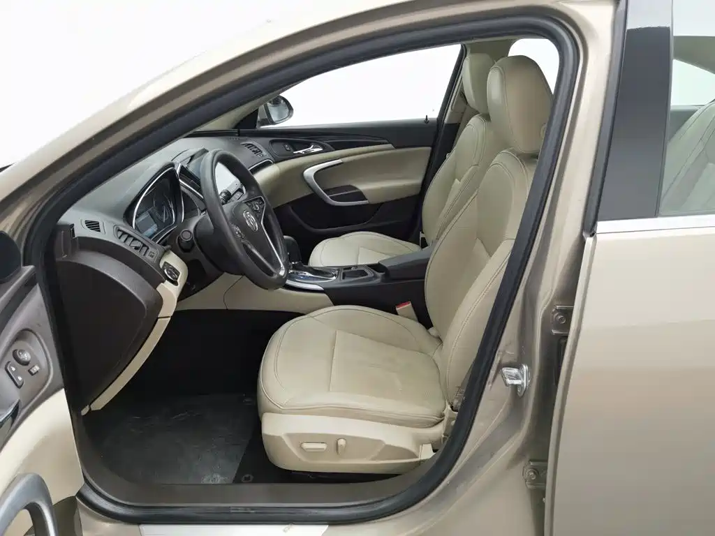 Buick Regal — миниатюра 10