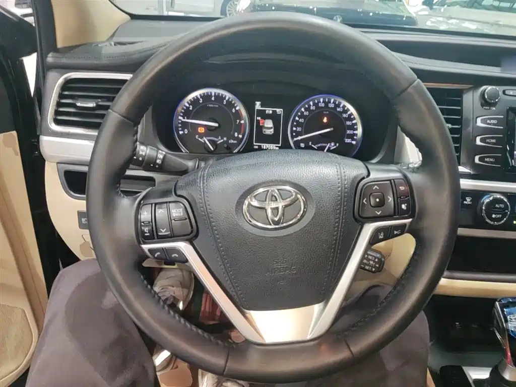 Toyota Highlander — фотографии объявления, Фото 11