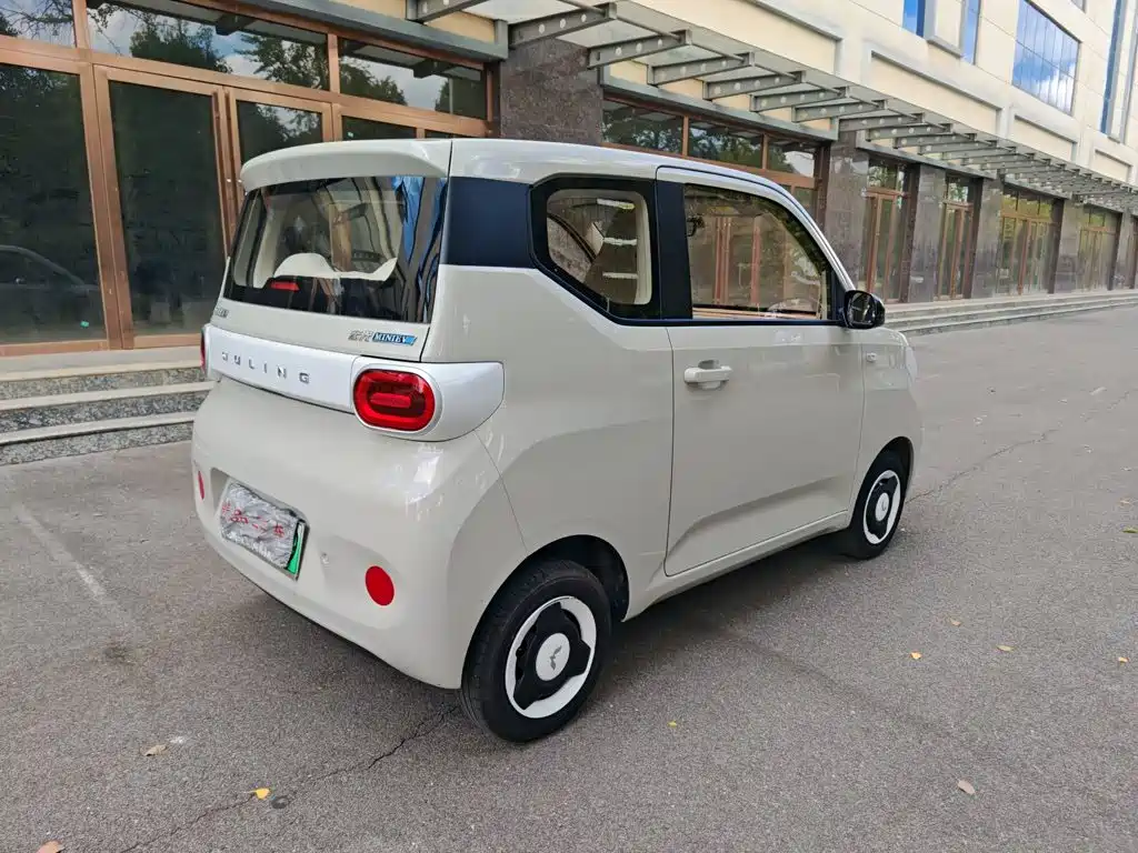 Wuling MINIEV — миниатюра 13