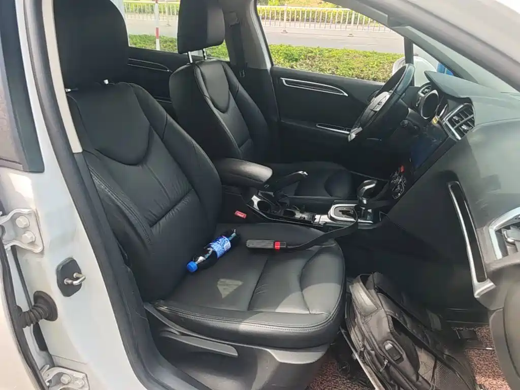 Citroen C4L — миниатюра 25