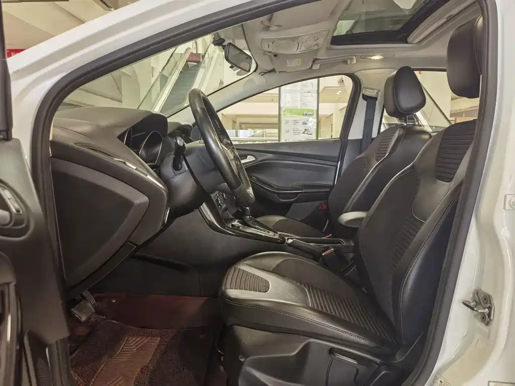 Ford Focus — миниатюра 4