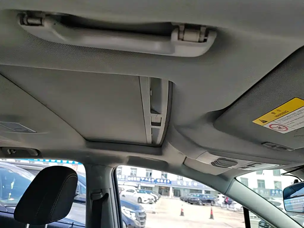 Chevrolet Trax — миниатюра 18