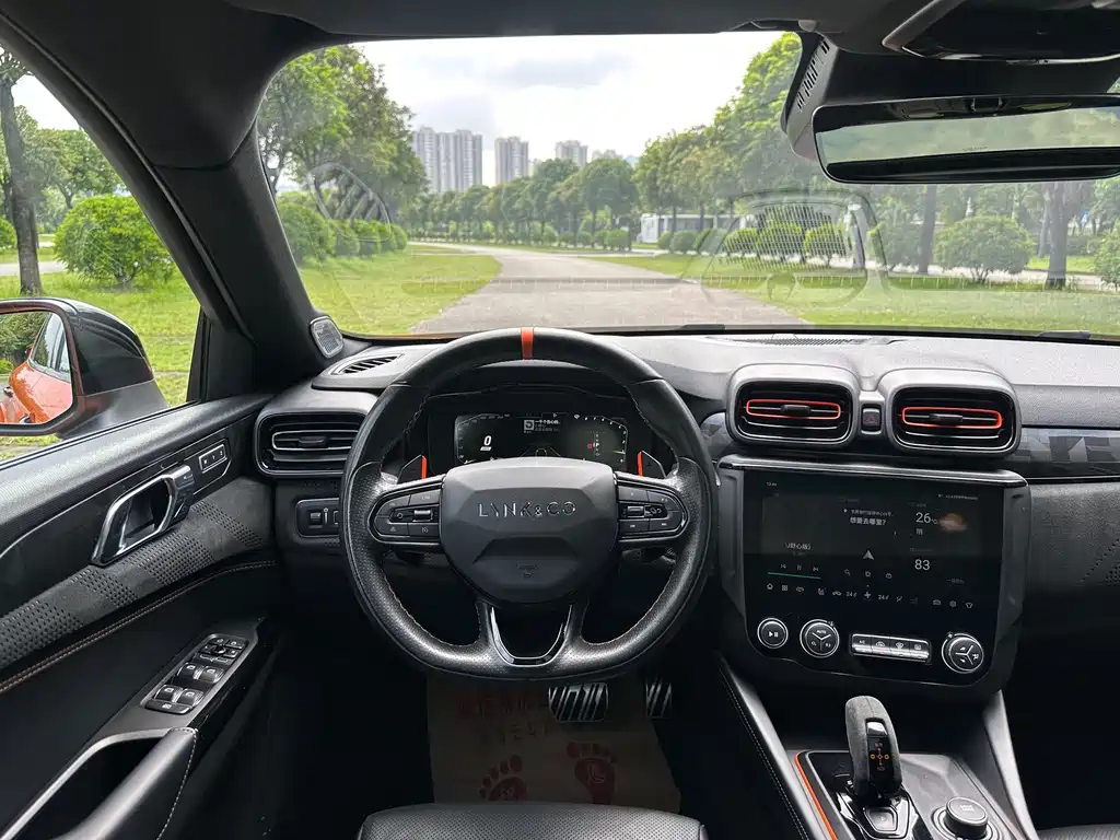 Lynk & Co 02 Hatchback — миниатюра 21