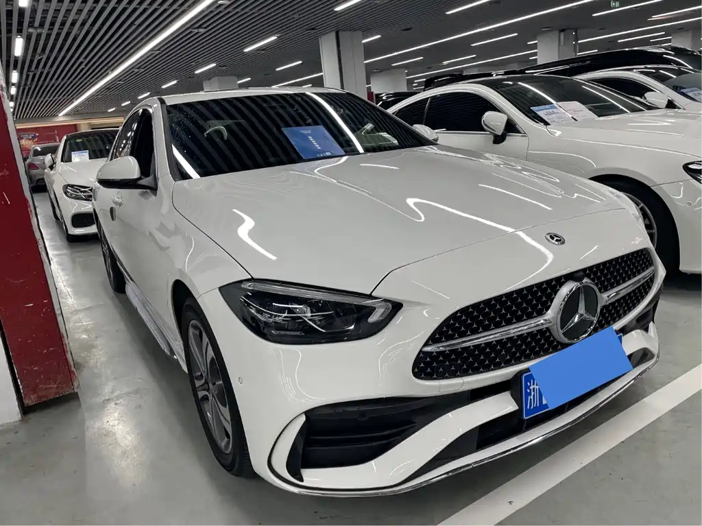 Mercedes-Benz C-Class — миниатюра 3