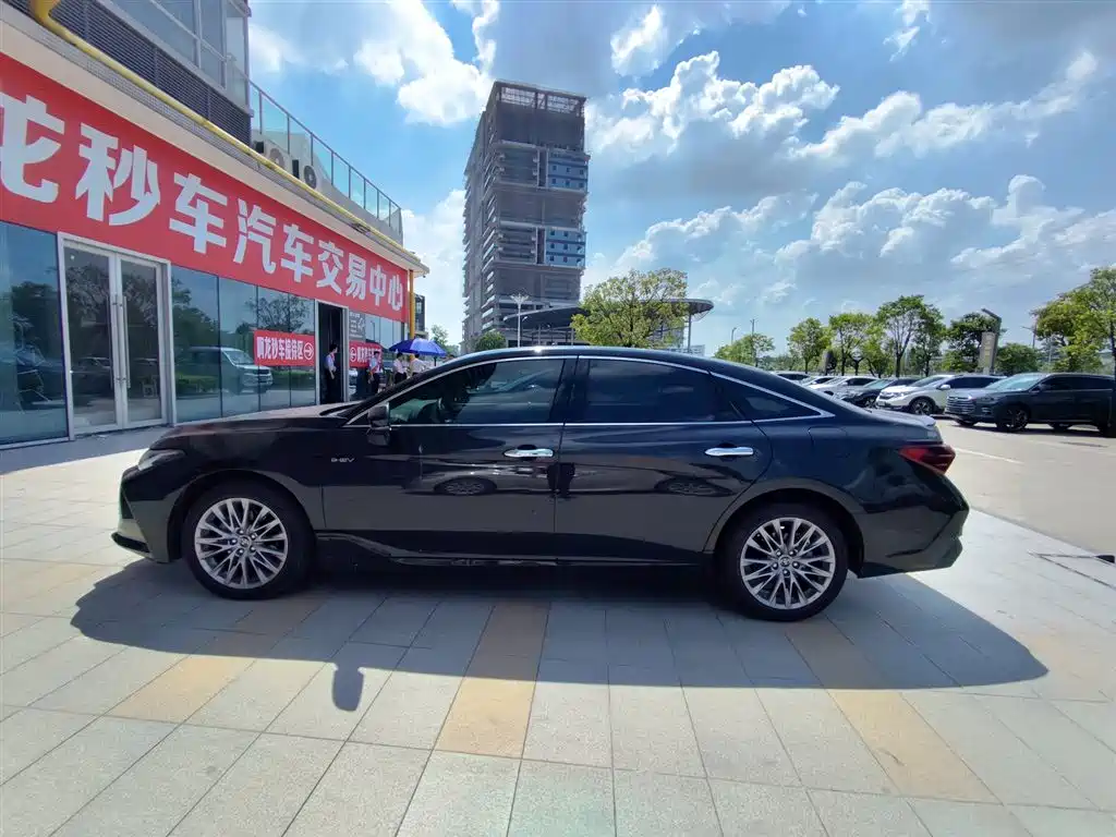 Toyota Avalon — миниатюра 3