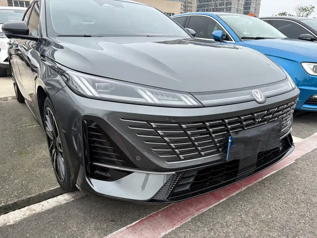 Changan Eado — миниатюра 3