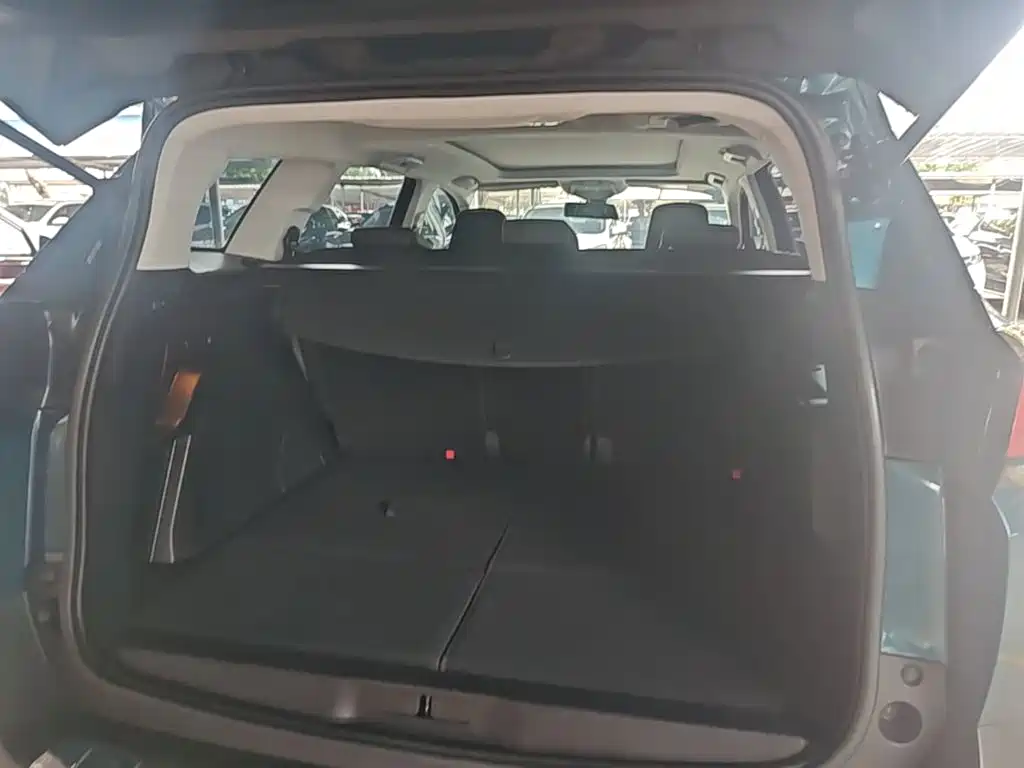 Peugeot 5008 — миниатюра 19