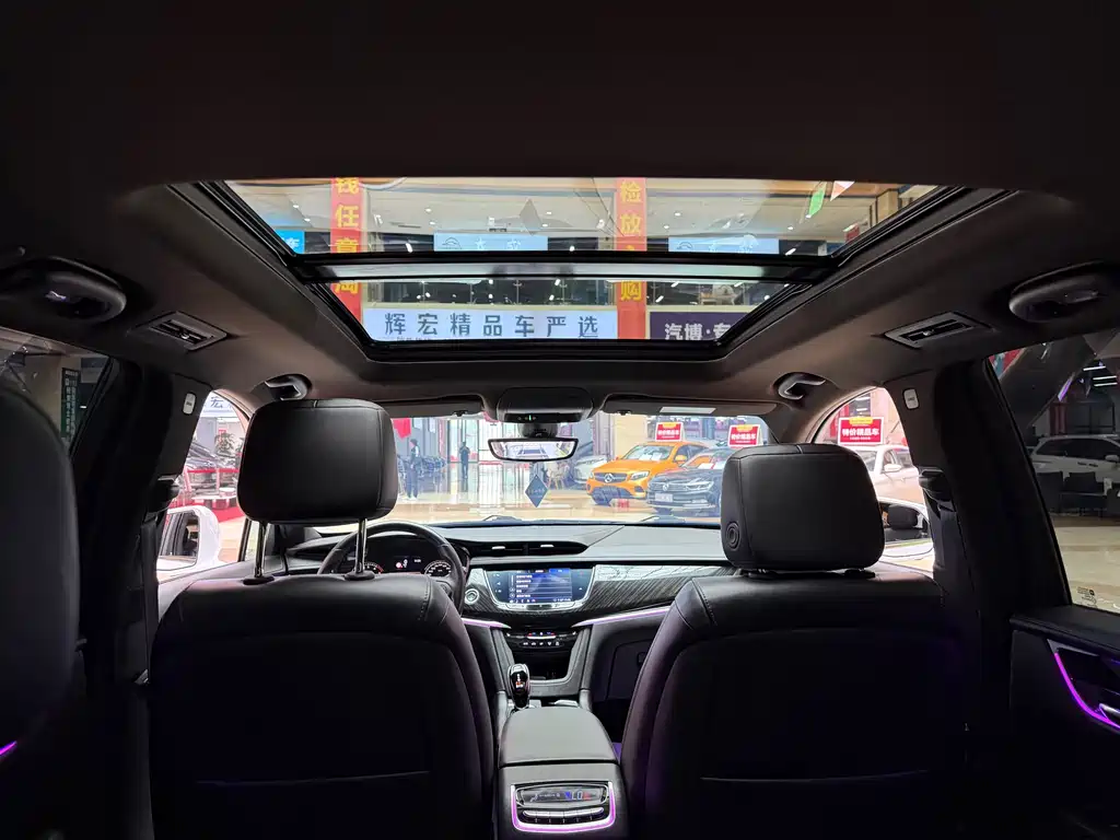 Cadillac XT6 — миниатюра 12