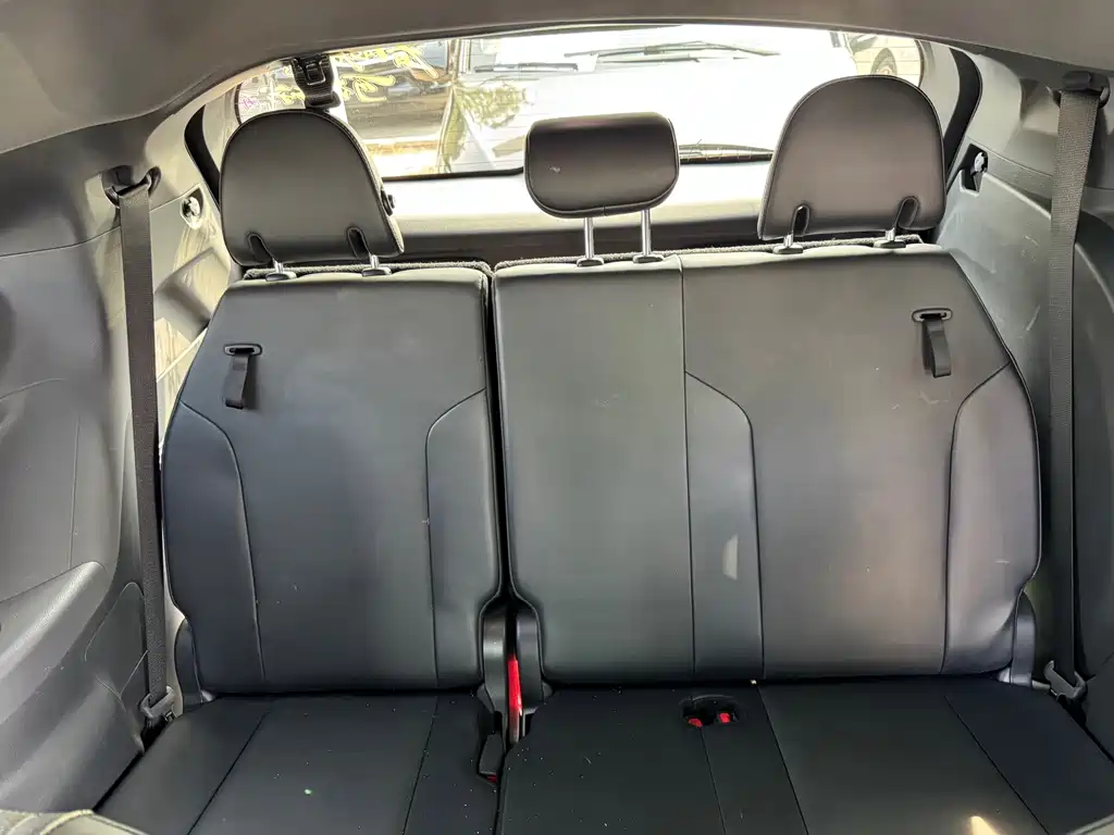 Toyota Granvia — миниатюра 17