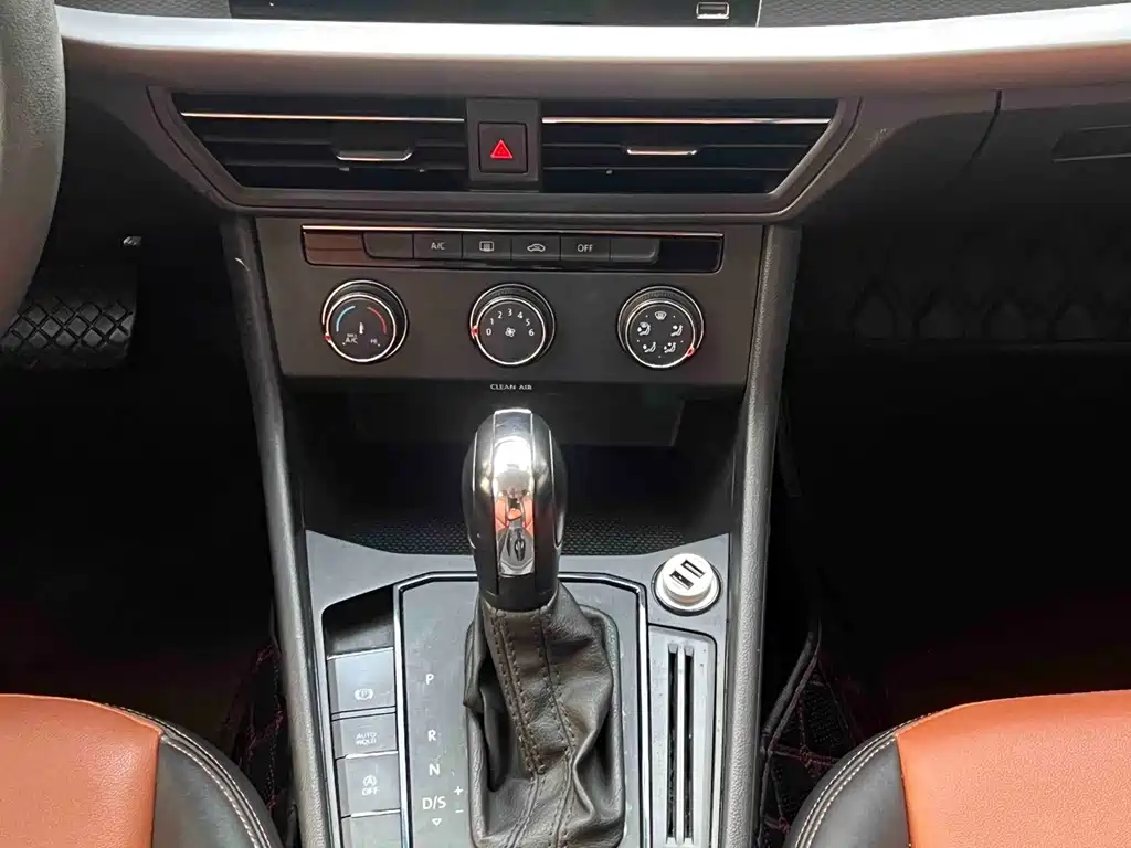 Volkswagen Lavida — миниатюра 16