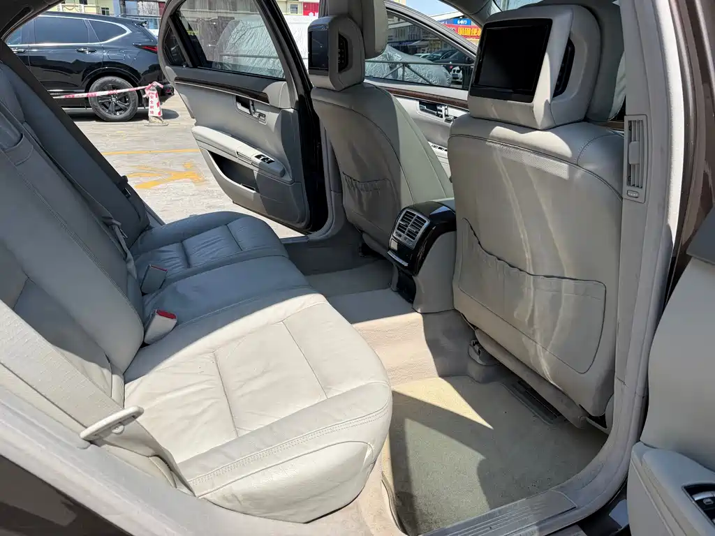 Mercedes-Benz S-Class S 2010 S 300 L Luxury