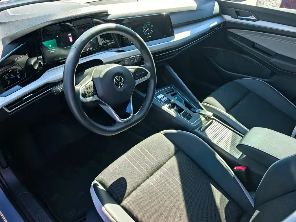 Volkswagen Golf — миниатюра 2