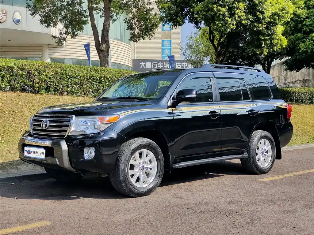 Toyota Land Cruiser 2012