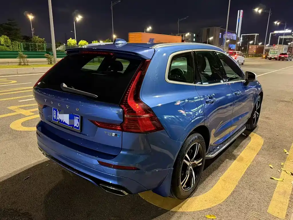 VOLVO  XC60