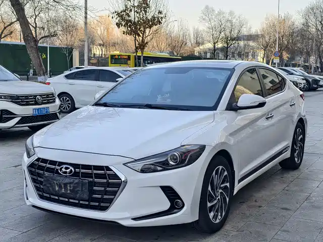 hyundai lead