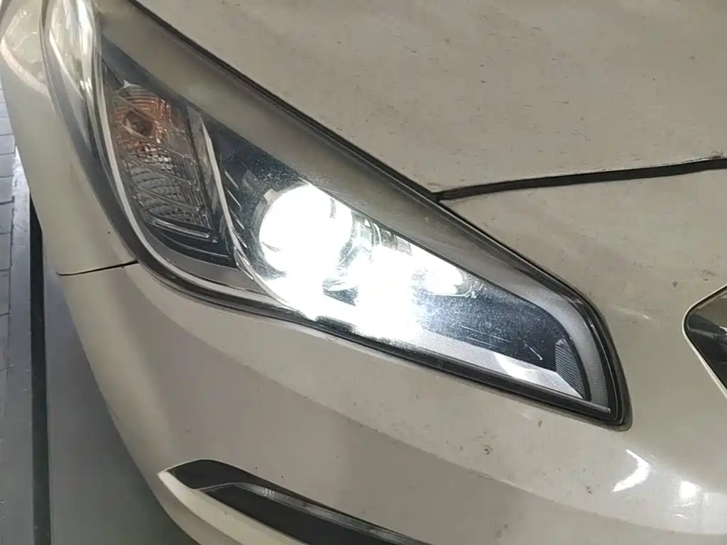 Hyundai Sonata — миниатюра 11