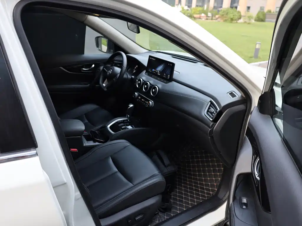 Nissan X-Trail — миниатюра 12