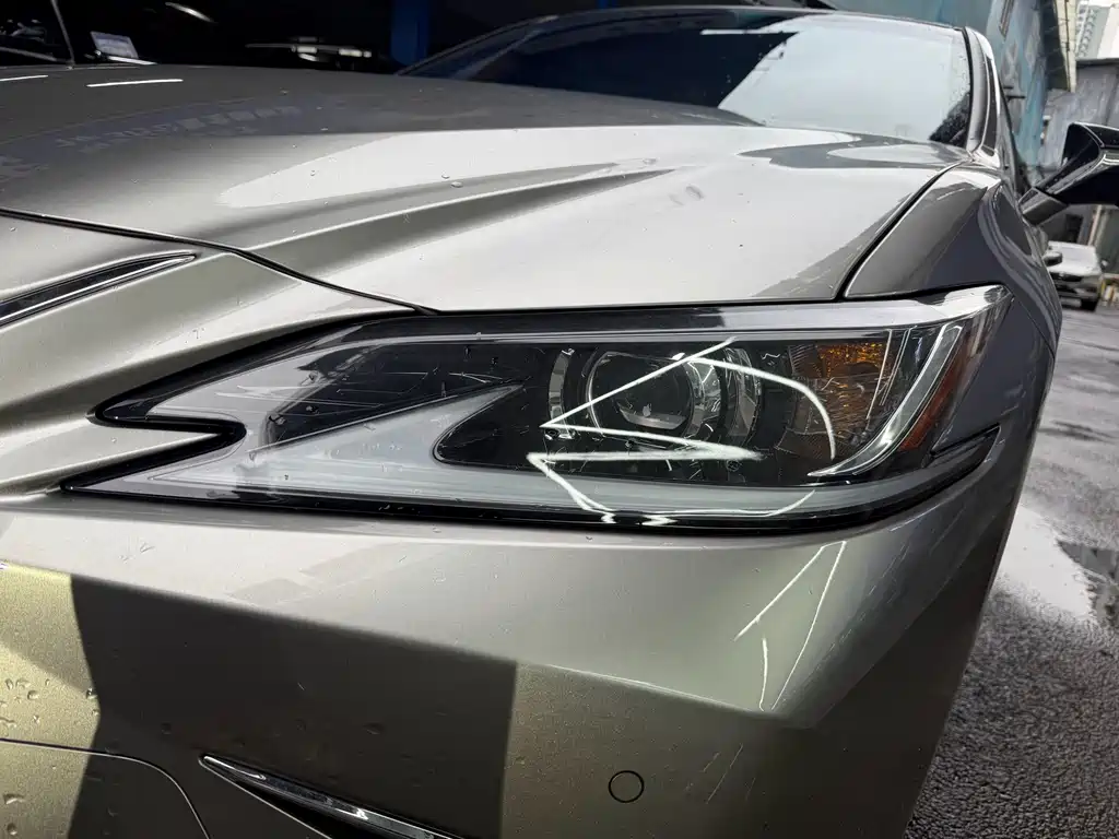 Lexus ES — миниатюра 4