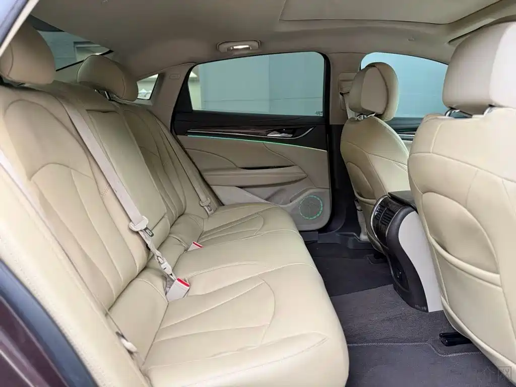 Buick LaCrosse — миниатюра 6