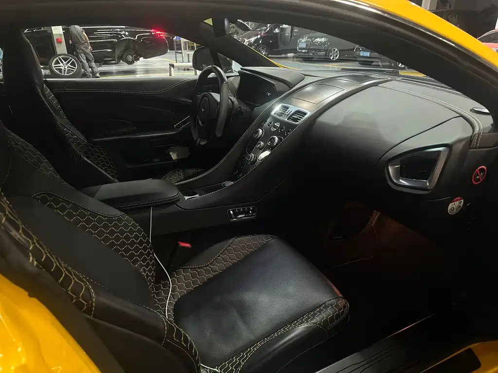 Aston Martin Vanquish 2013 6.0L