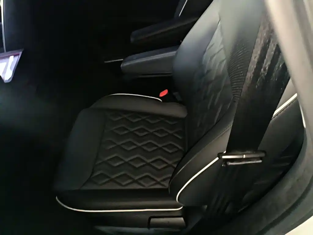 Wuling Jiachen — миниатюра 17