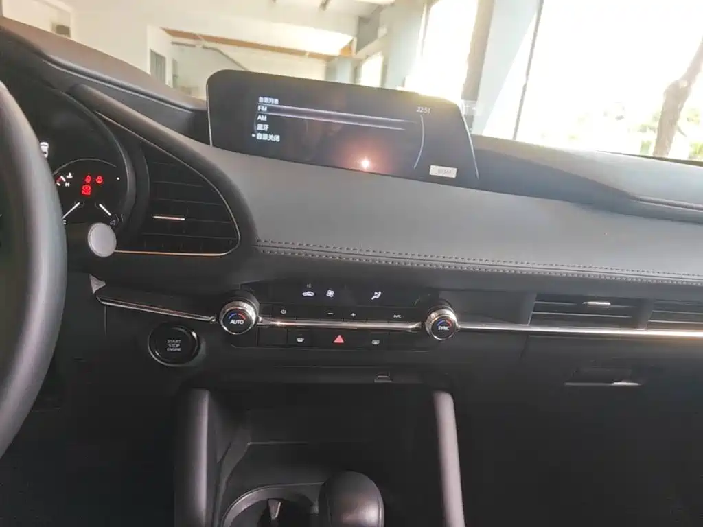 Mazda 3 Axela — миниатюра 13