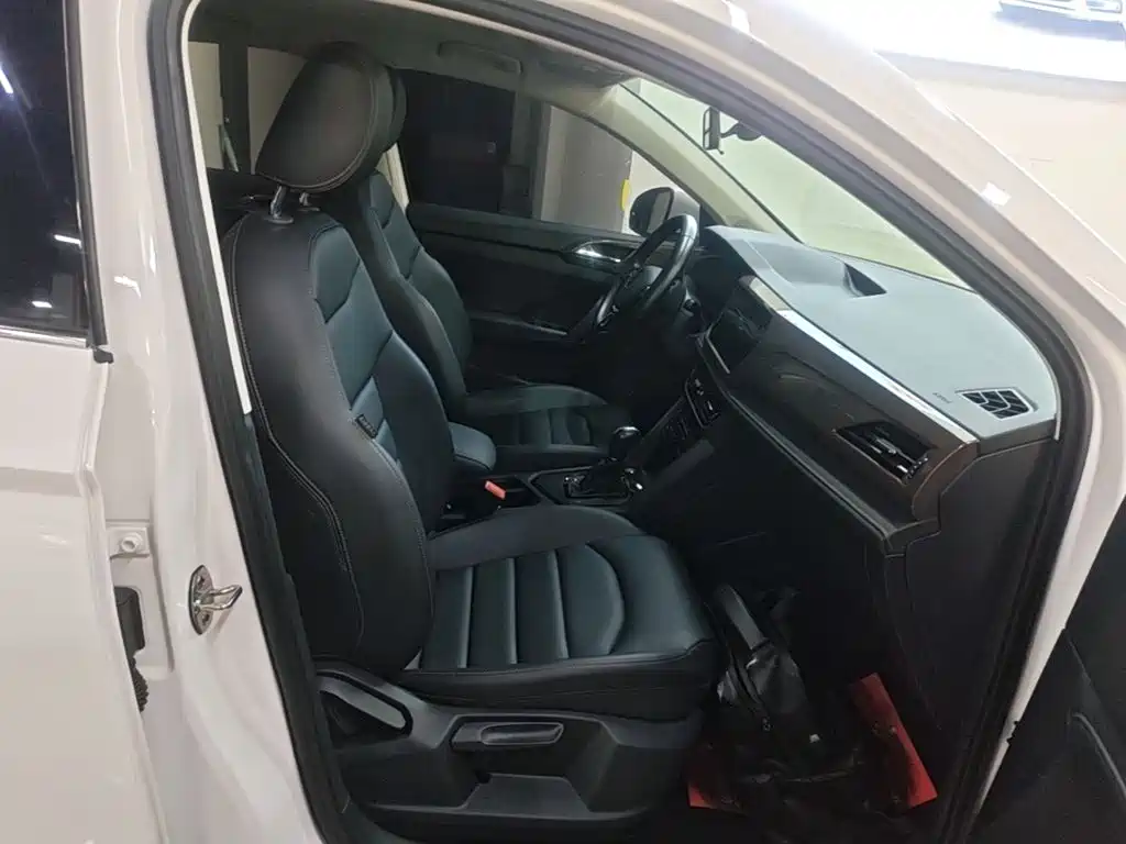 Volkswagen Tharu — миниатюра 25