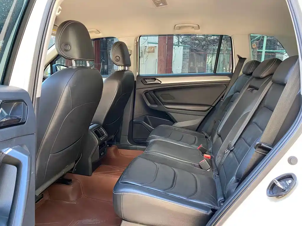 Volkswagen Tiguan L — миниатюра 7
