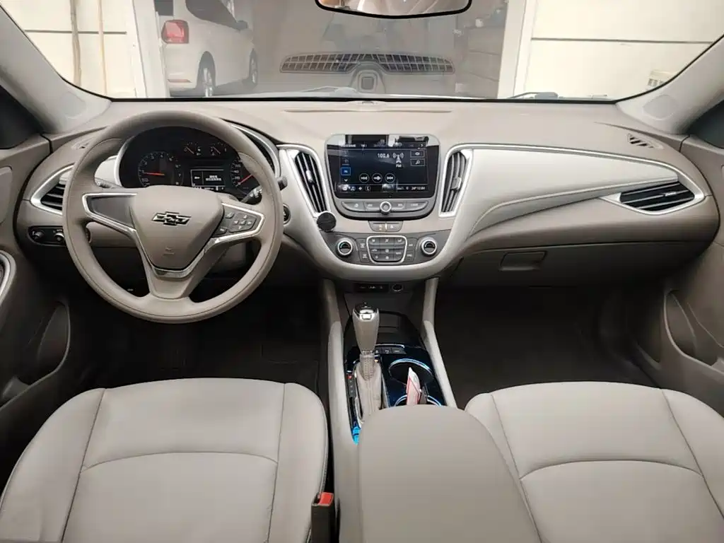 Chevrolet Malibu XL — миниатюра 10