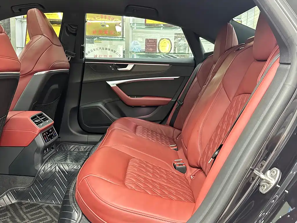 Audi A7L — миниатюра 8