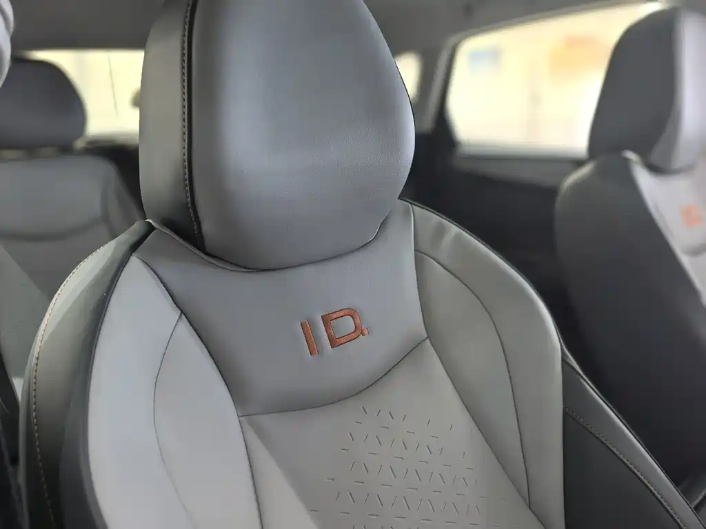 VOLKSWAGEN ID.7 VIZZION