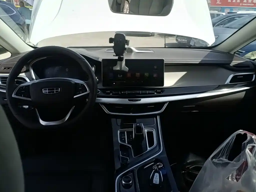Geely Jia Ji — миниатюра 18