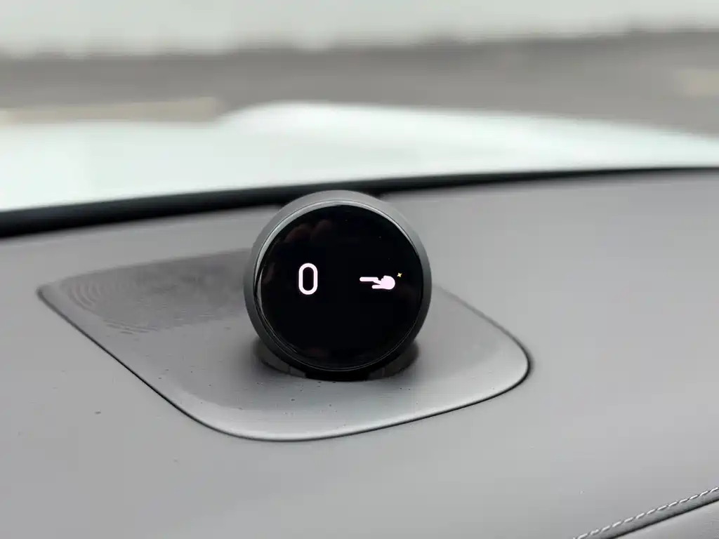 NIO ES8 — миниатюра 19