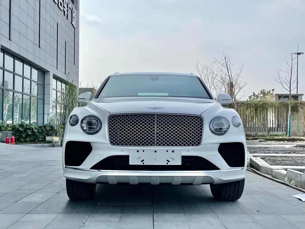 Bentley Bentayga — миниатюра 2