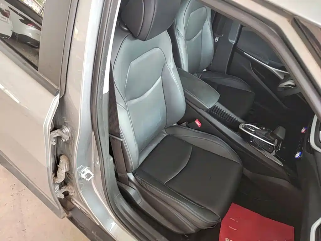 Chevrolet Menlo — миниатюра 25