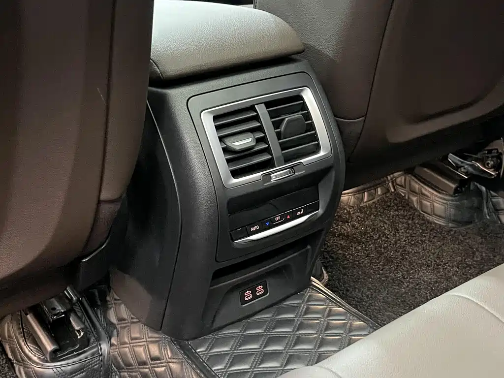 BMW X3 — миниатюра 11