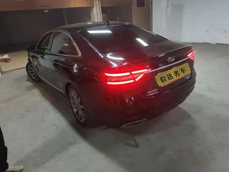 Ford Taurus — миниатюра 4