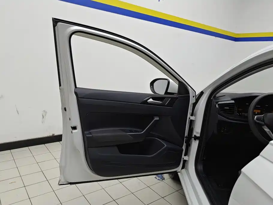 Volkswagen Lavida — миниатюра 7