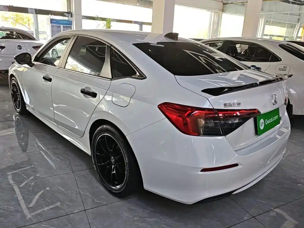 Honda Civic — миниатюра 5