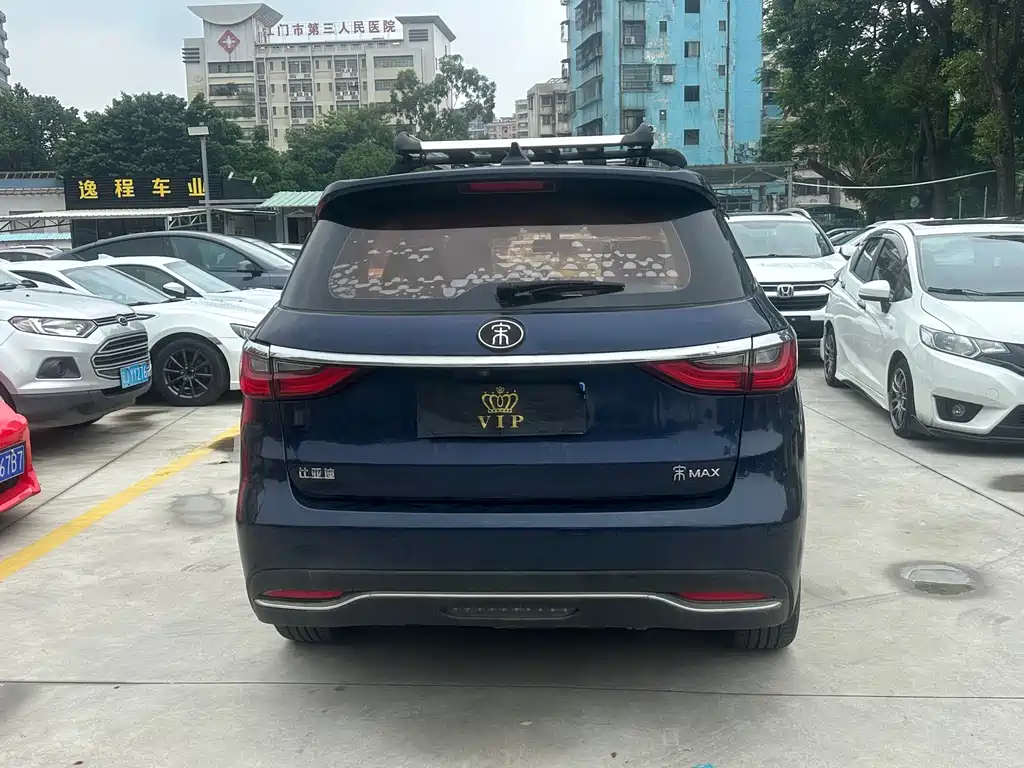 BYD MAX — миниатюра 6