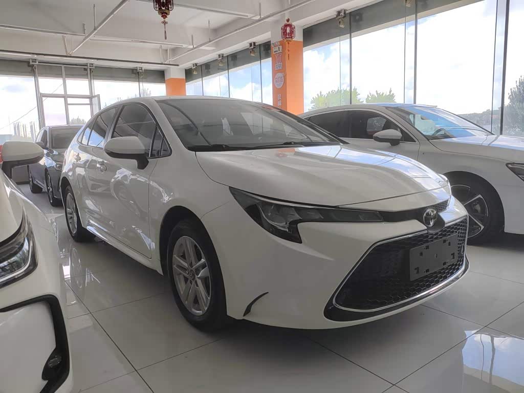 Toyota Levin 1.2 л 2022 г. Белый, пробег 29000 км