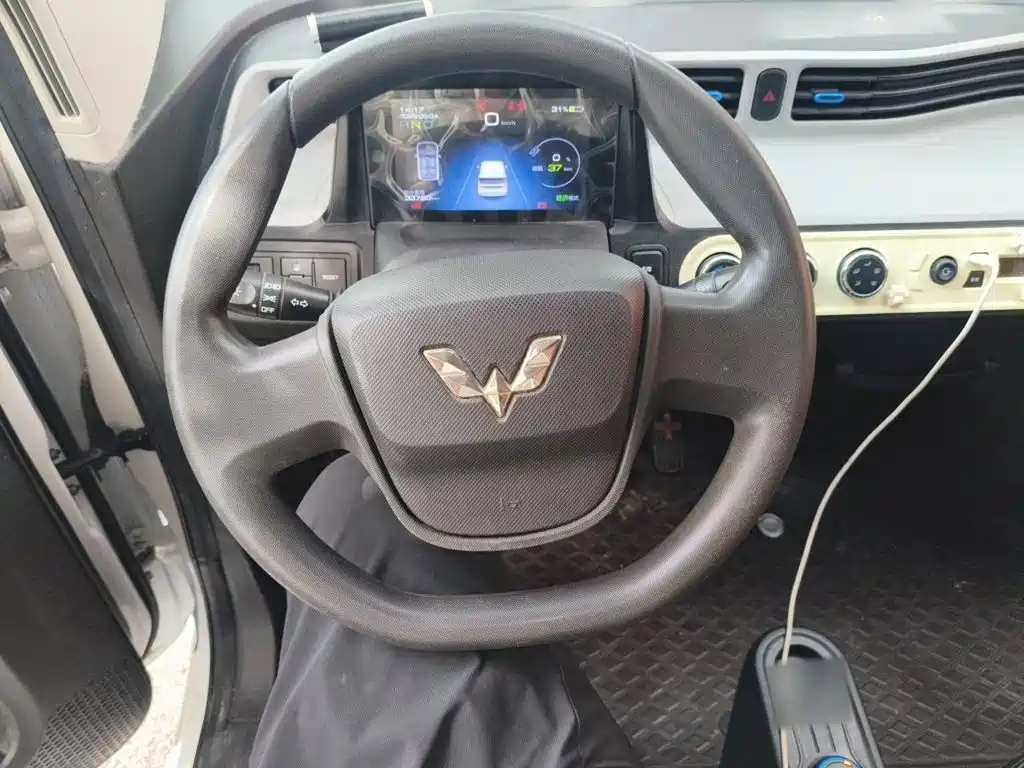 Wuling MINIEV — миниатюра 11