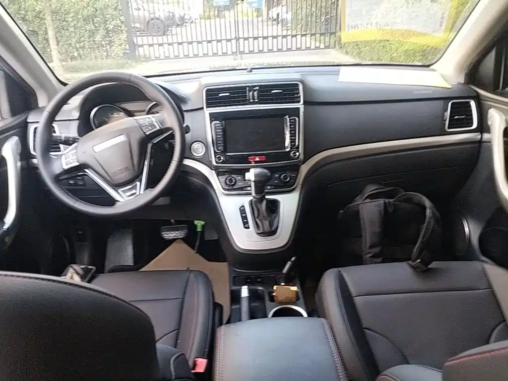 Haval M6 — миниатюра 10