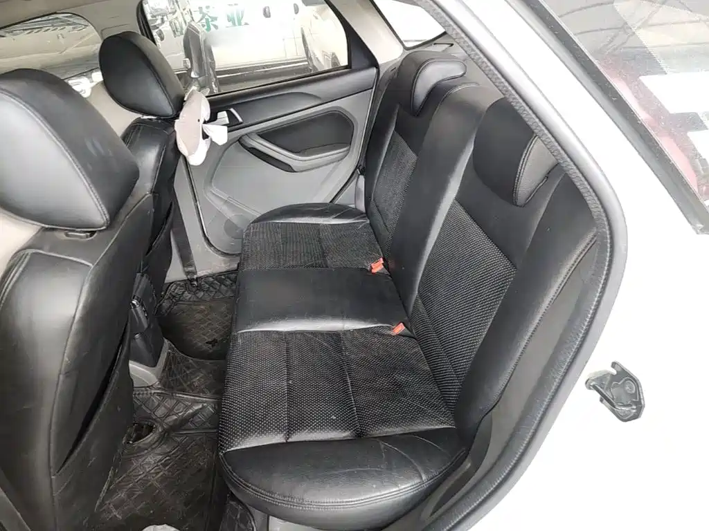 Ford Focus — миниатюра 17
