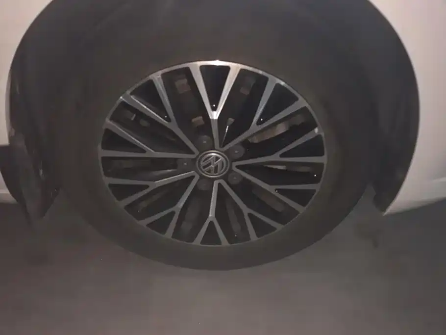 Volkswagen Sagitar — миниатюра 6