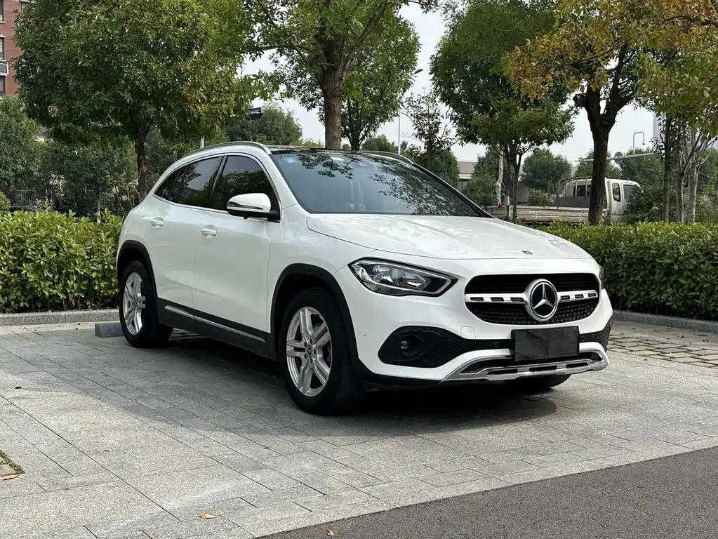 Mercedes-Benz GLA — миниатюра 3