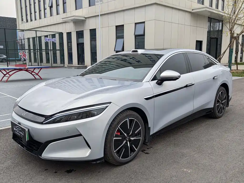 Byd 汉L 2025