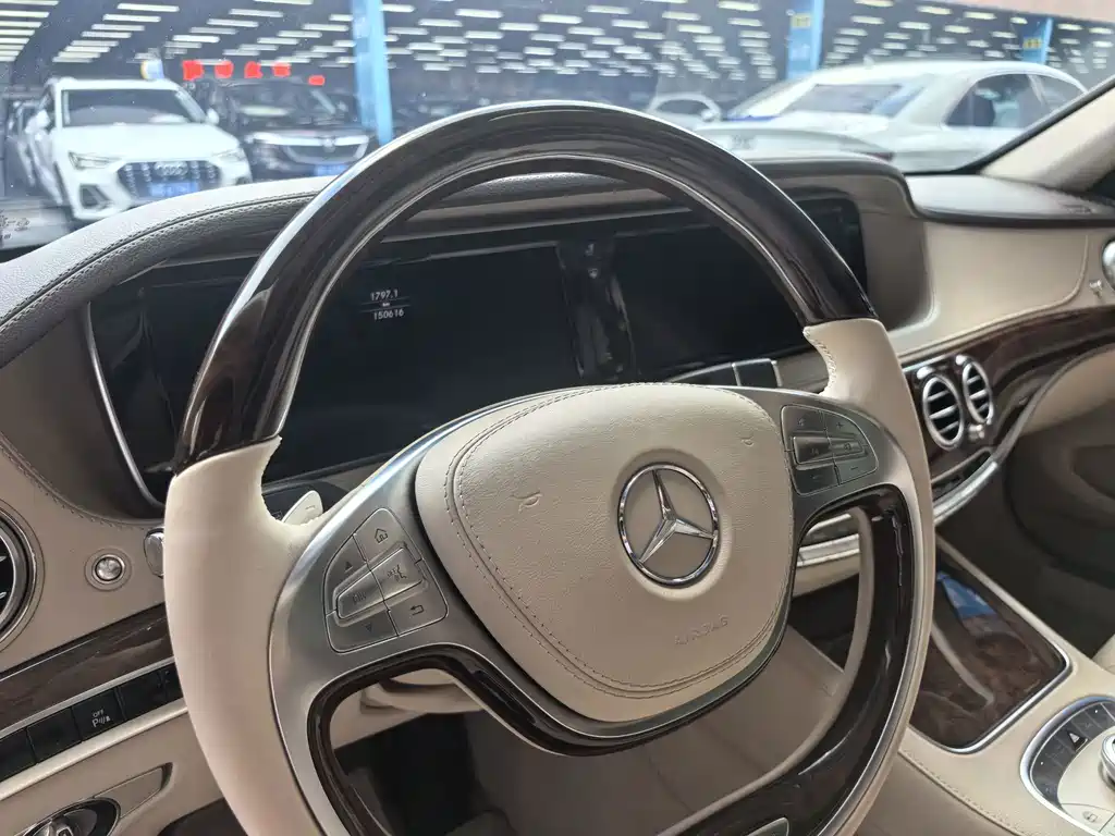 Mercedes-Benz S-Class — миниатюра 7