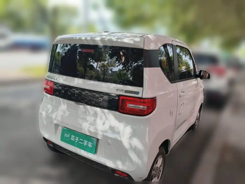 Wuling MINIEV — миниатюра 6