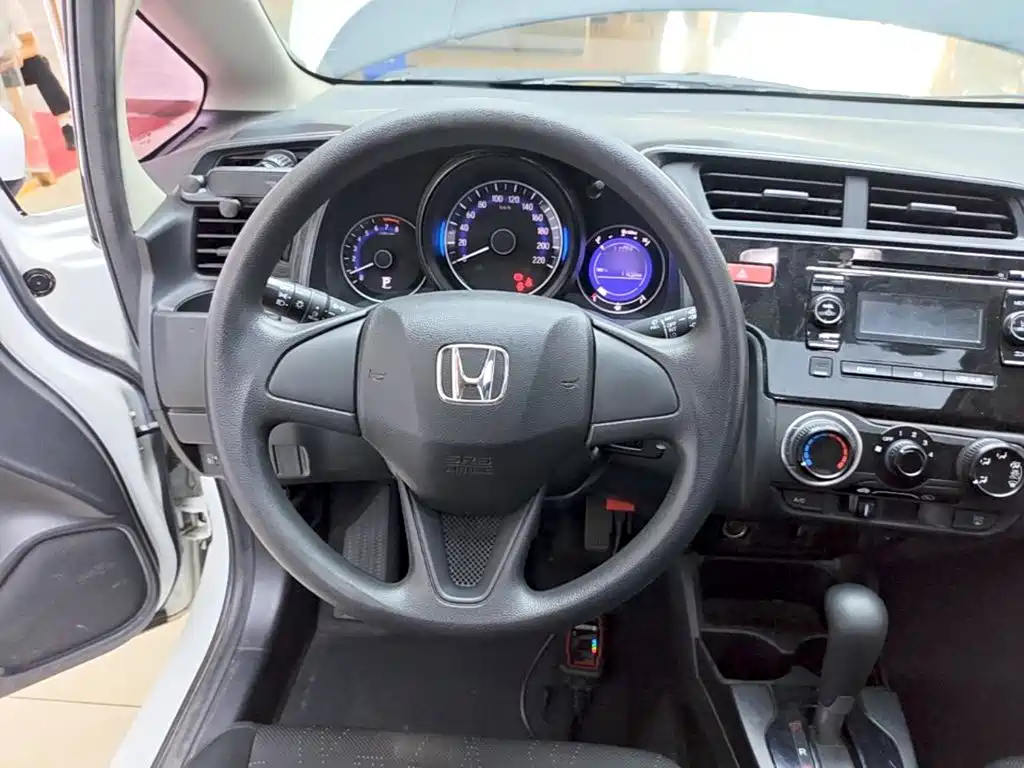 Honda Fit — миниатюра 11